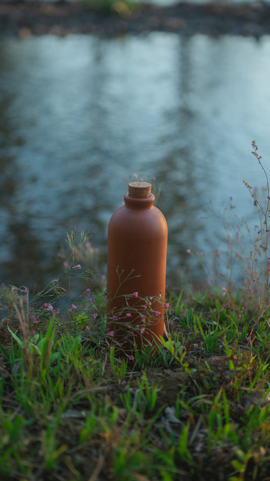 Minimal Cylindrical Terracotta Water Bottle with Cork Lid | Eco-Friendly Natural Cooling Bottle