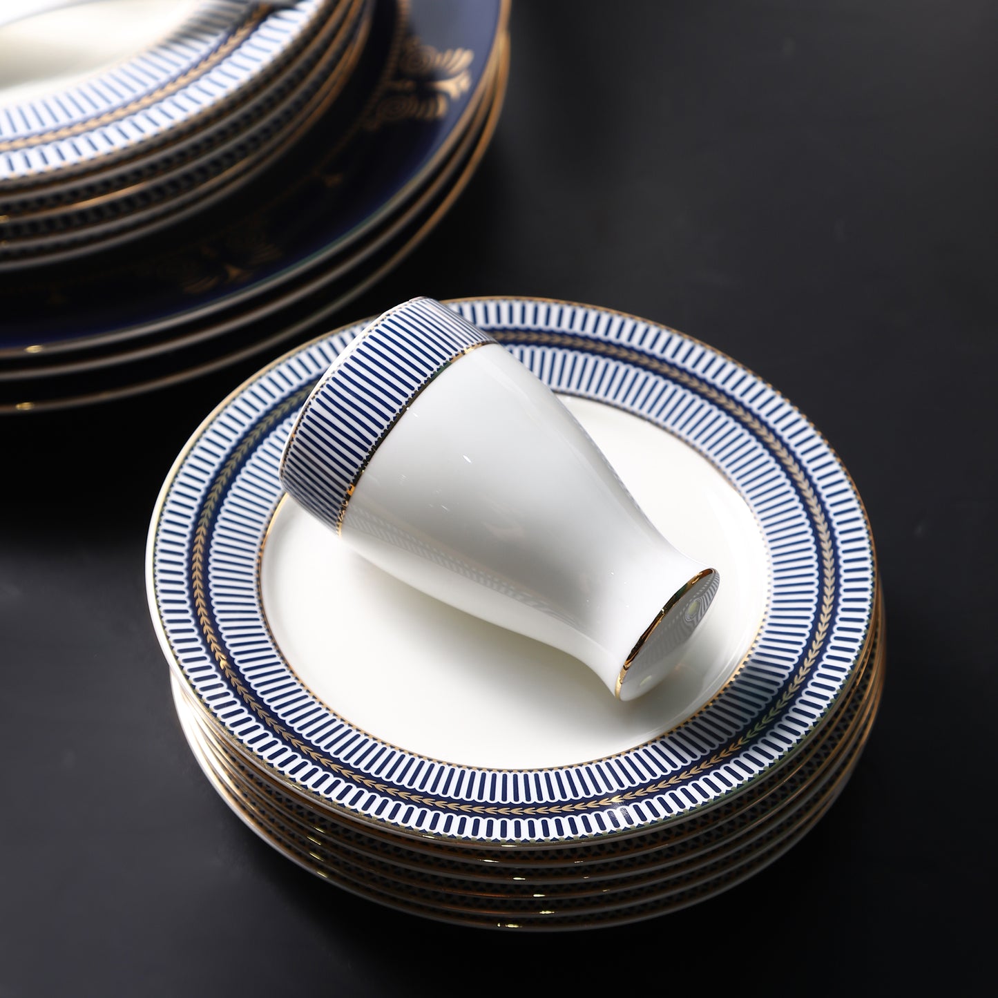 Luxury Blueshire 58 Pcs Dinner / Tea Set with Gift Box