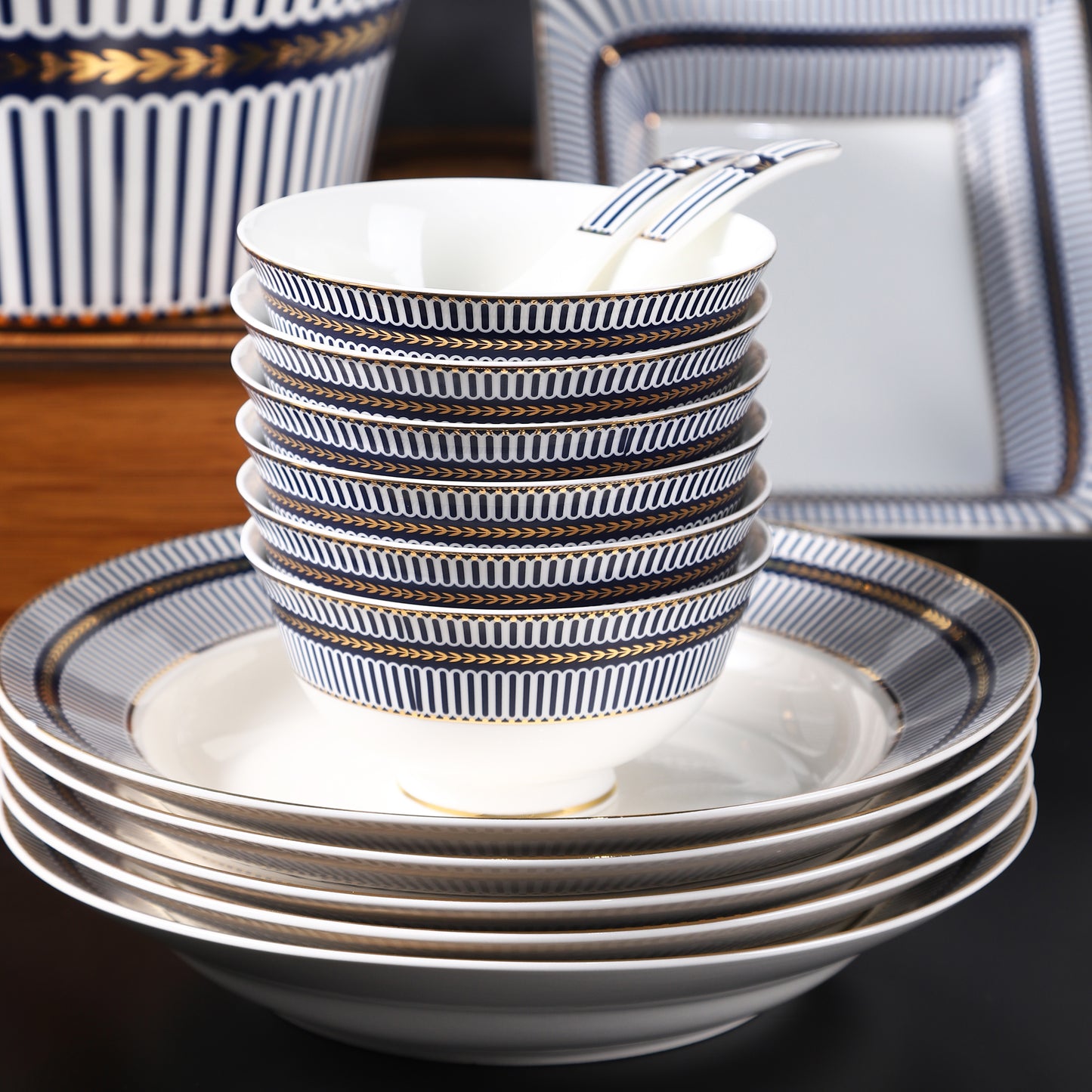 Luxury Blueshire 58 Pcs Dinner / Tea Set with Gift Box