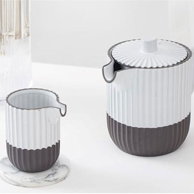 Roman Vertical Pattern Embossed Ceramic Dinner Set