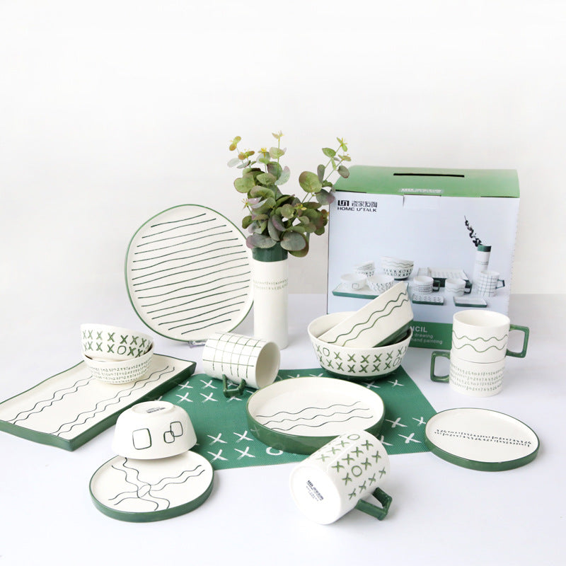 Hand-Painted Western Style Crayon Dinner Set (Round 17-Piece)